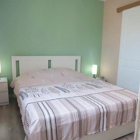 Appart T2 Dans Residence Calme Parking Prive Gratuit Мирамас Экстерьер фото