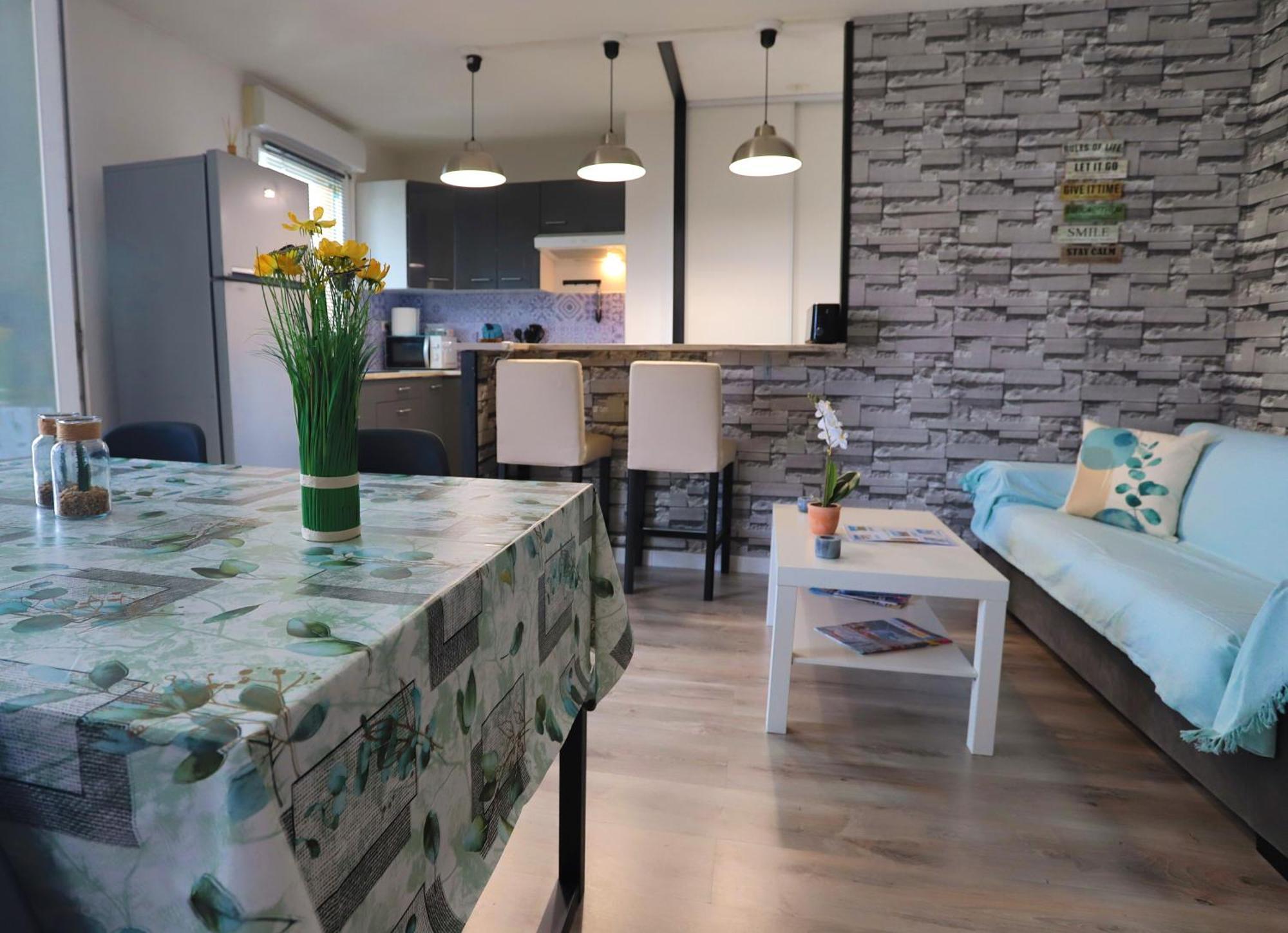 Appart T2 Dans Residence Calme Parking Prive Gratuit Мирамас Экстерьер фото